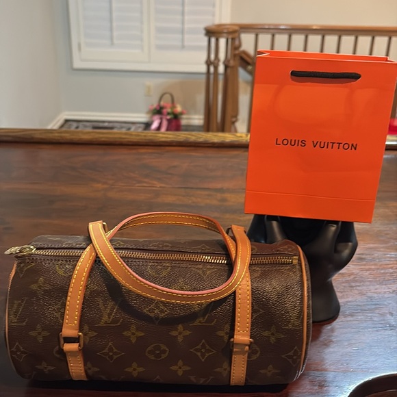 LOUIS VUITTON Vintage Monogram Barrel Bag - Picture 1 of 11